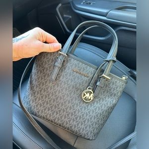 Jet Set Travel Small Logo Top-Zip Tote Bag